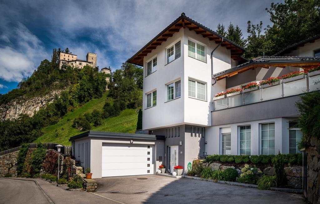 Apartments Schloss-Weissenstein-Strasse Matrei in Osttirol Exterior photo